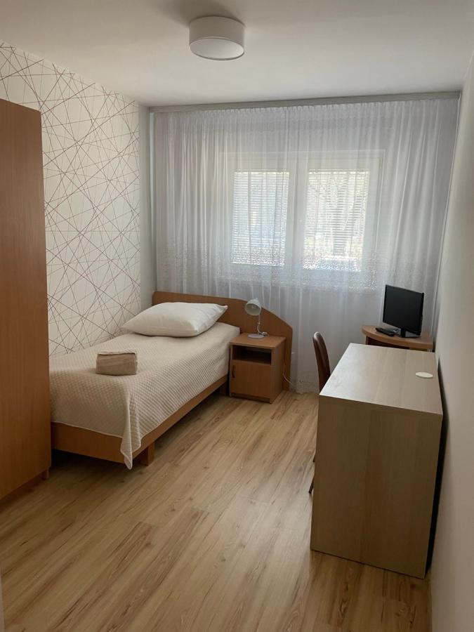 Pokoje Goscinne O-Es-Ha Warsaw Exterior photo